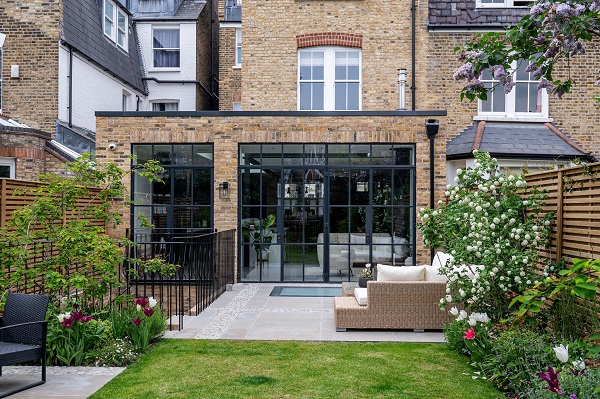 W20 Windows on residential home